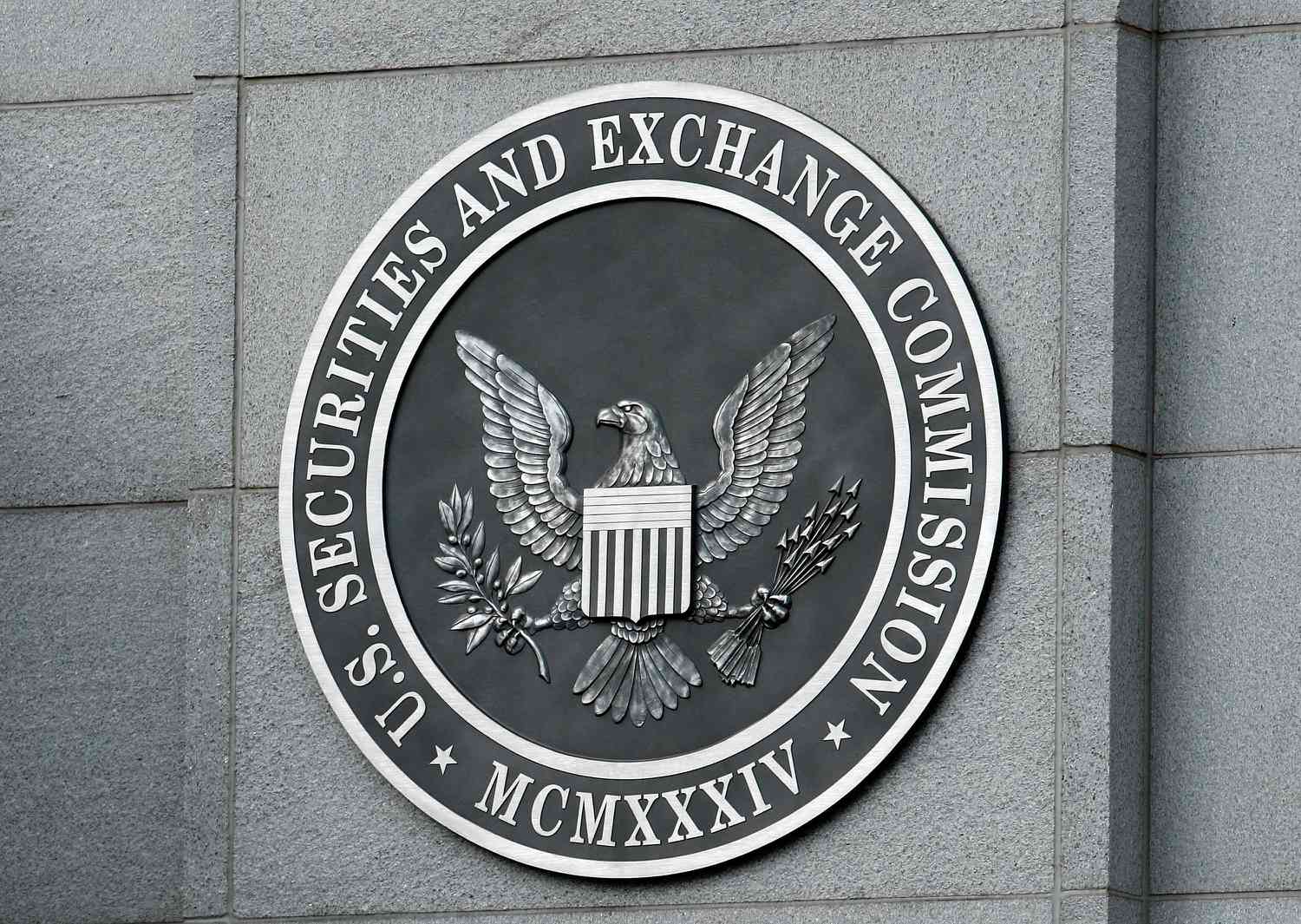 Về nguyên tắc, SEC đồng ý hủy bỏ vụ kiện chống lại Coinbase, liệu Ripple có phải là mục tiêu tiếp theo?