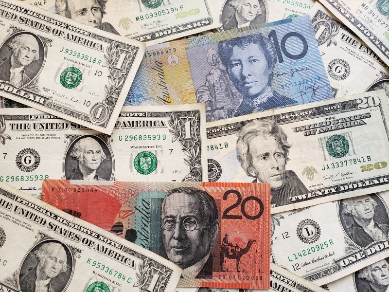 USD/CAD giao dịch với xu hướng tiêu cực trên 1,3800 trong bối cảnh giá dầu tăng, USD yếu hơn