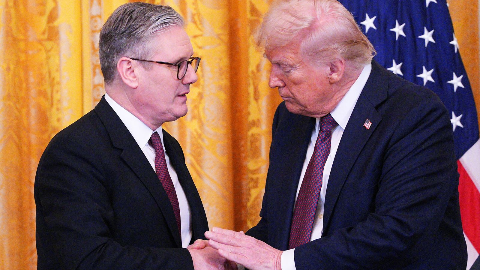Trump sẽ 'tinh chỉnh thỏa thuận thương mại' với Anh trong chuyến thăm Scotland