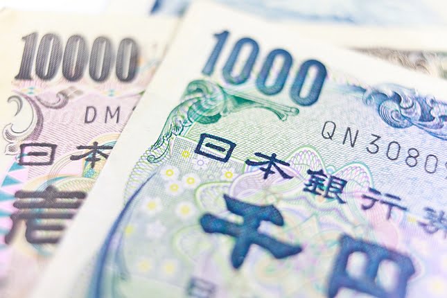 USD/JPY giao dịch trên mức 147,50, đà tăng bị hạn chế bởi lo ngại của Fed