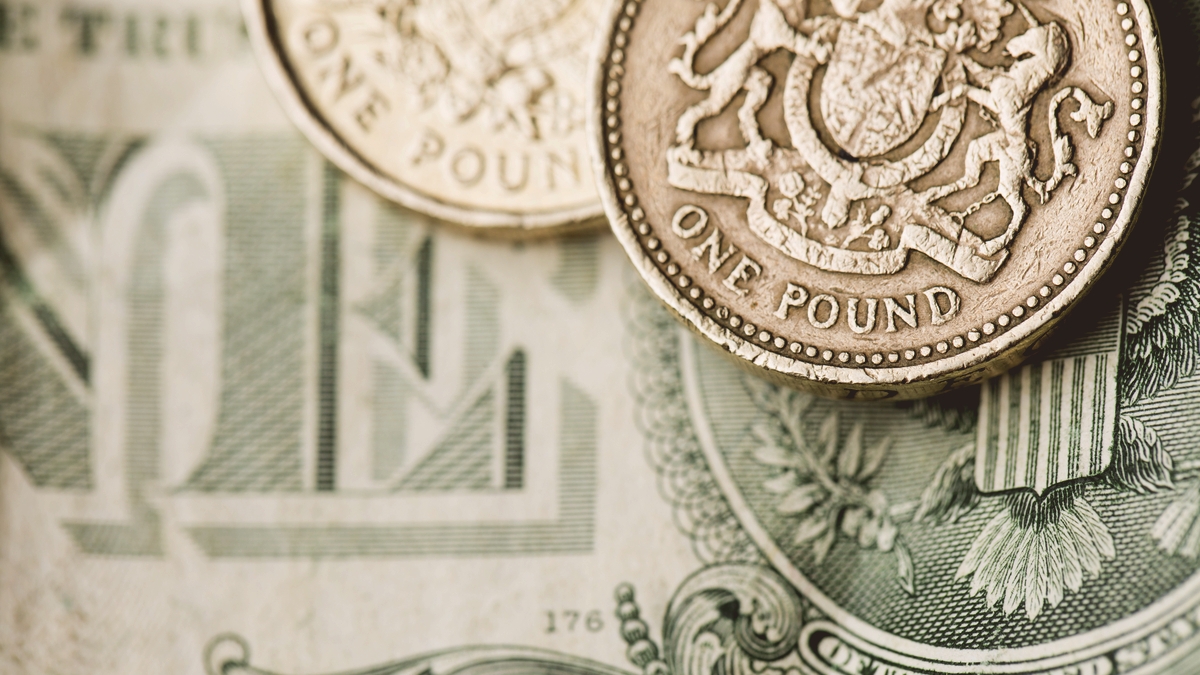 Đồng bảng Anh tiếp tục mất giá so với đồng Euro