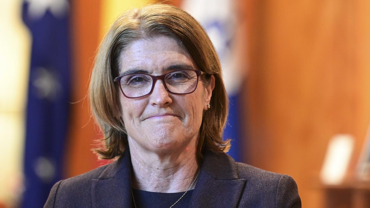 Bullock của RBA: Thị trường lao động vẫn còn khó khăn