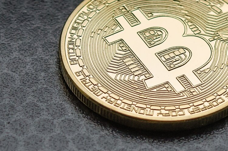 Dự báo giá Bitcoin: BTC giảm xuống dưới 113.000 đô la khi tình trạng thanh lý gia tăng