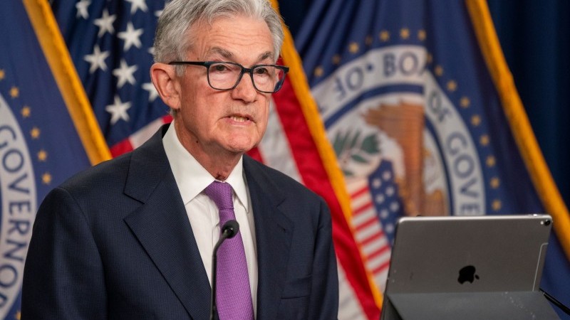 Sự chia rẽ trong Fed được phơi bày: Những người theo chủ nghĩa diều hâu