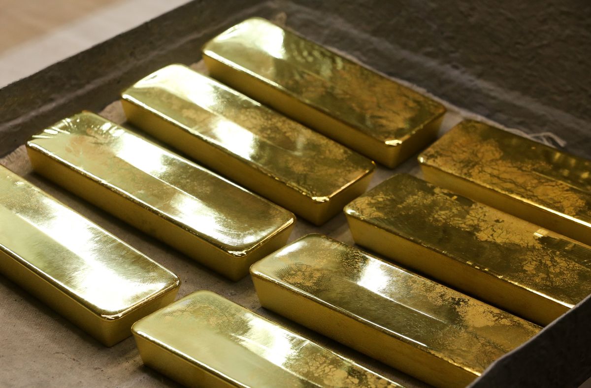 Dự báo giá vàng: XAU/USD giảm xuống gần 4.050 đô la do sự lạc quan mới về các cuộc đàm phán thương mại Mỹ-Trung