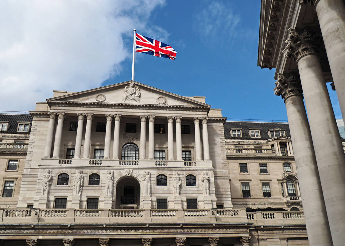 Ngân hàng Anh giữ nguyên lãi suất bất chấp tin tức lạm phát tốt hơn
