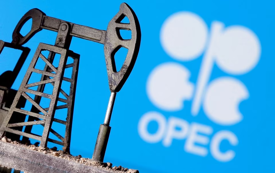 Giá dầu thô WTI tăng trong bối cảnh nỗ lực hòa bình giữa Nga và Ukraine, trọng tâm là cuộc họp OPEC+