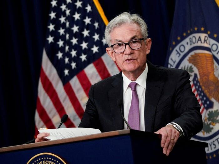 Tổng quan cuộc họp FOMC: Fed giữ nguyên quyết định, trong bối cảnh lo ngại về tính độc lập và sự suy yếu của đồng đô la.