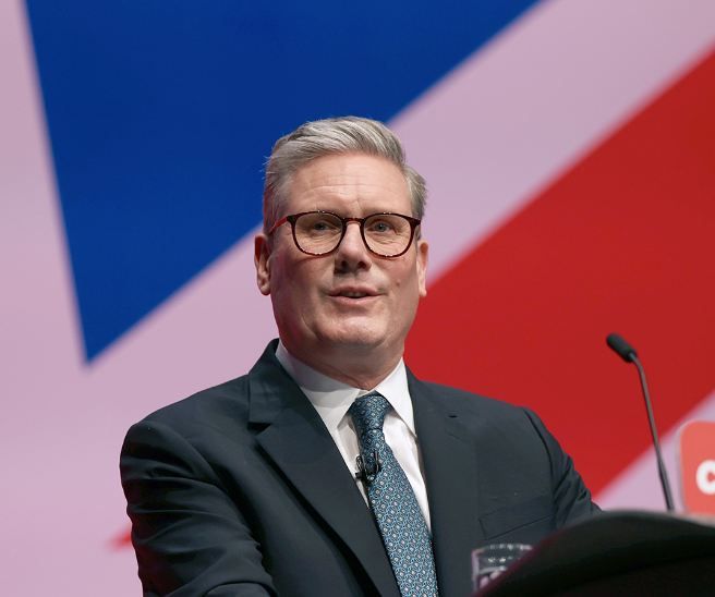 Thủ tướng Anh Starmer phản đối thuế quan đối với các đồng minh, ủng hộ đối thoại và hợp tác.