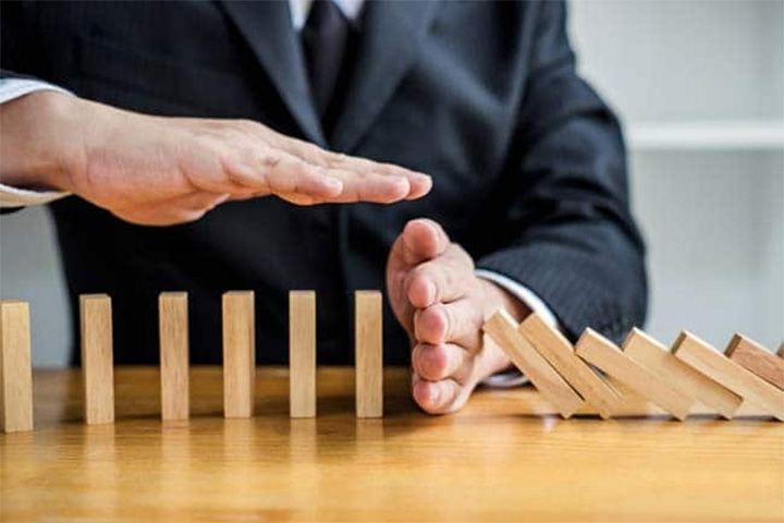 KHI BONG BÓNG VỠ – CƠ CHẾ SỤP ĐỔ CỦA MỘT HỆ THỐNG MẤT CÂN BẰNG