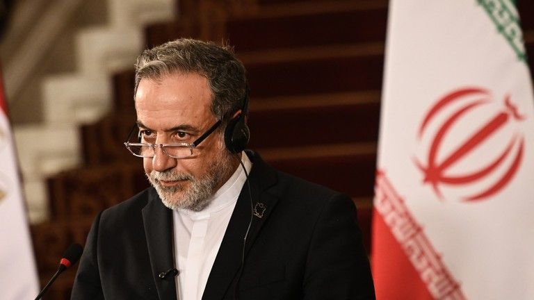 Araghchi - Iran: Lính Mỹ đang dùng người dân địa phương làm lá chắn.