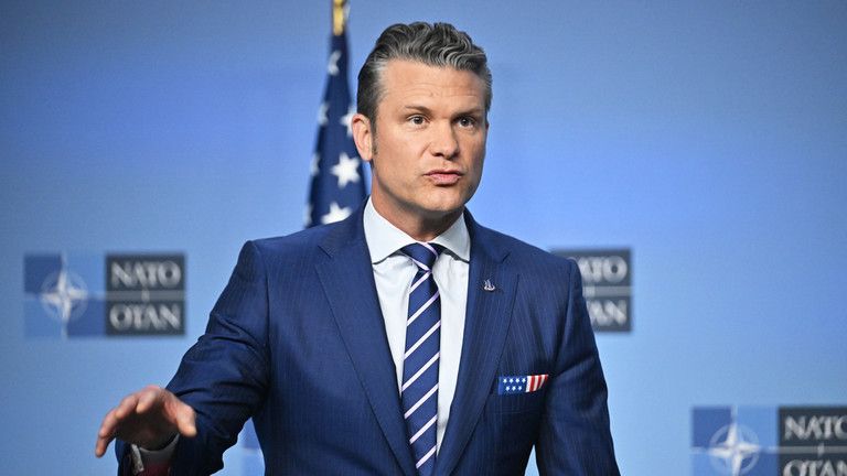 Bộ trưởng Chiến tranh Mỹ Hegseth: Iran đã phạm sai lầm lớn khi nhắm mục tiêu vào các nước láng giềng.