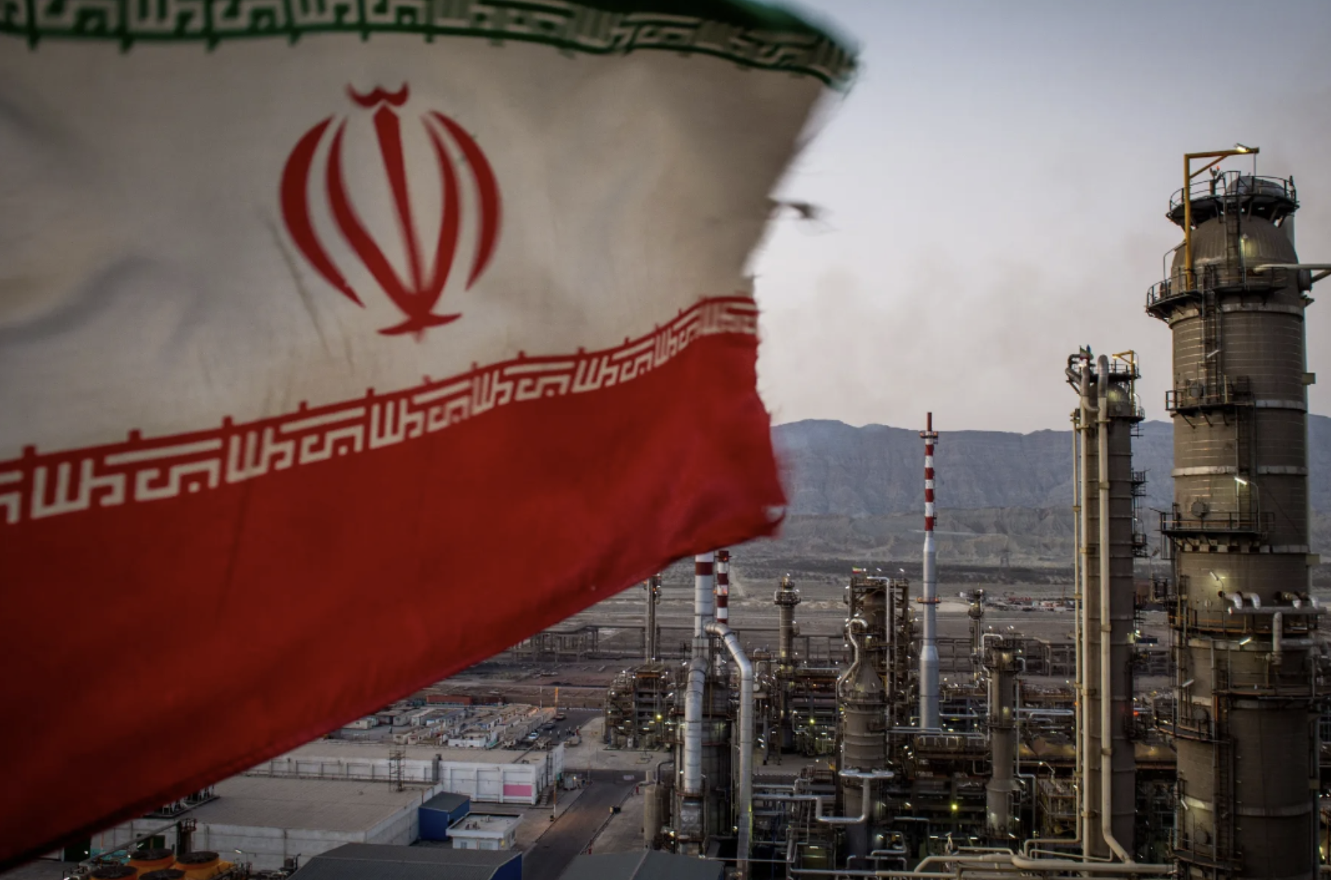 Iran sắp “ngộp thở” vì hết chỗ chứa dầu