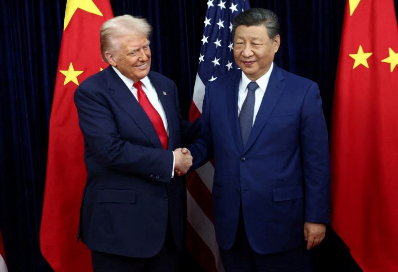 Tổng thống Mỹ Donald Trump thăm Trung Quốc trong bối cảnh chiến tranh Iran.