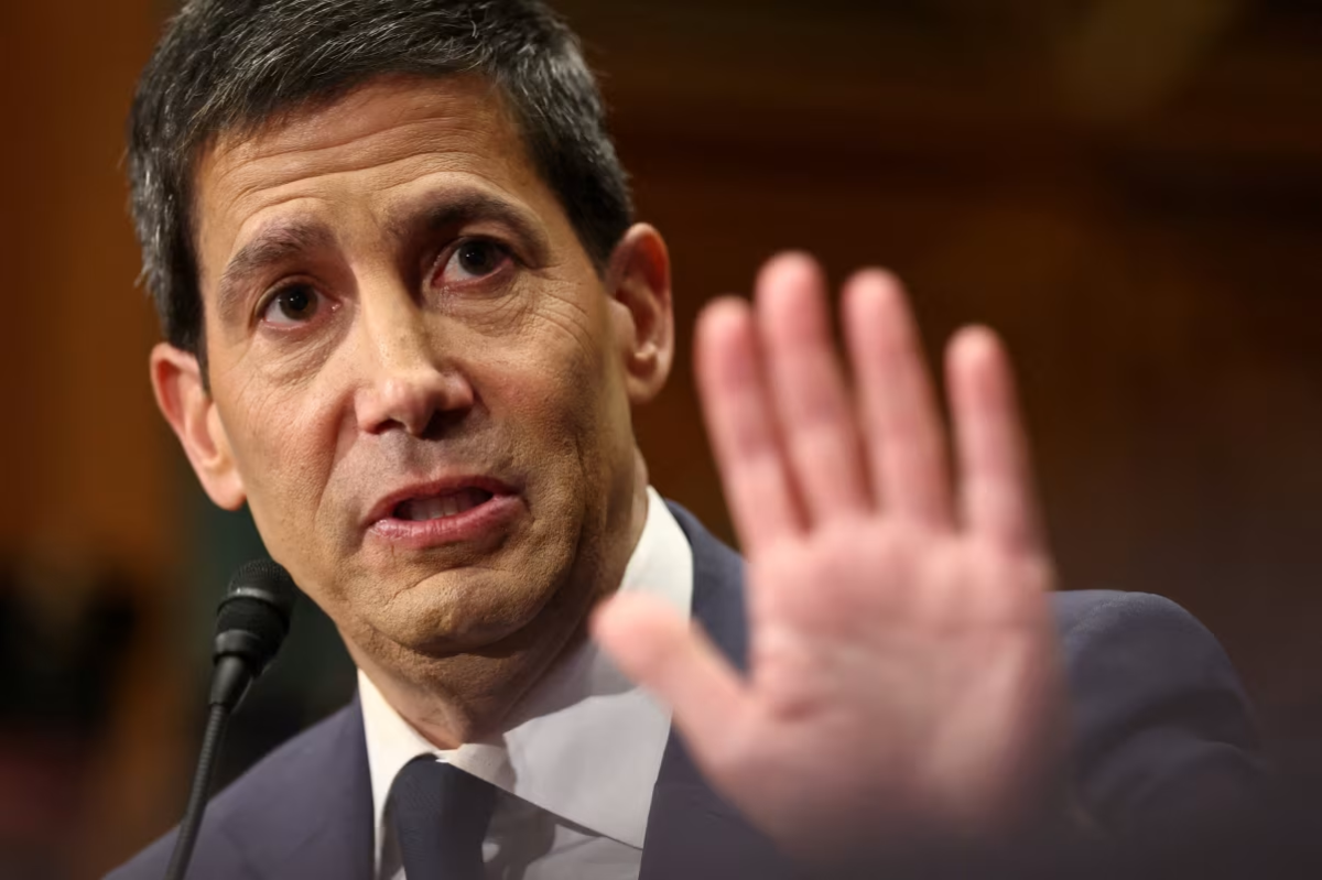 Fed “Nói Quá Nhiều” Về Kinh Tế? Ông Chủ Tương Lai Kevin Warsh Muốn “Im Bớt”