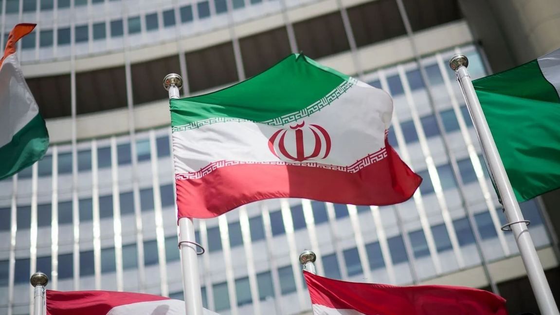 Iran bác bỏ bất kỳ hành lang thứ hai nào qua eo biển Hormuz.