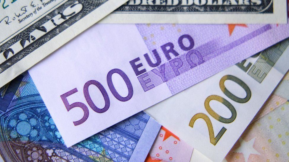 Euro suy yếu so với đô la Mỹ trong bối cảnh căng thẳng ở Trung Đông.