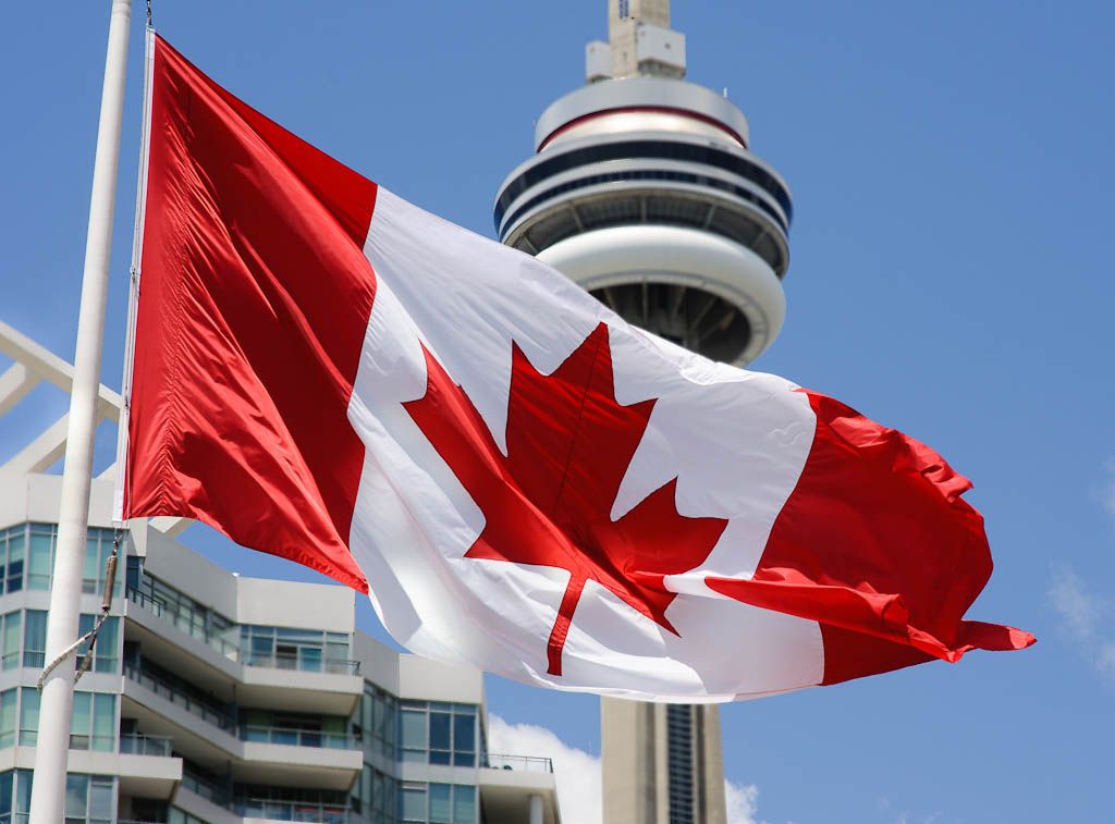 Tỷ lệ thất nghiệp của Canada giảm xuống 6,4% trong tháng 7.