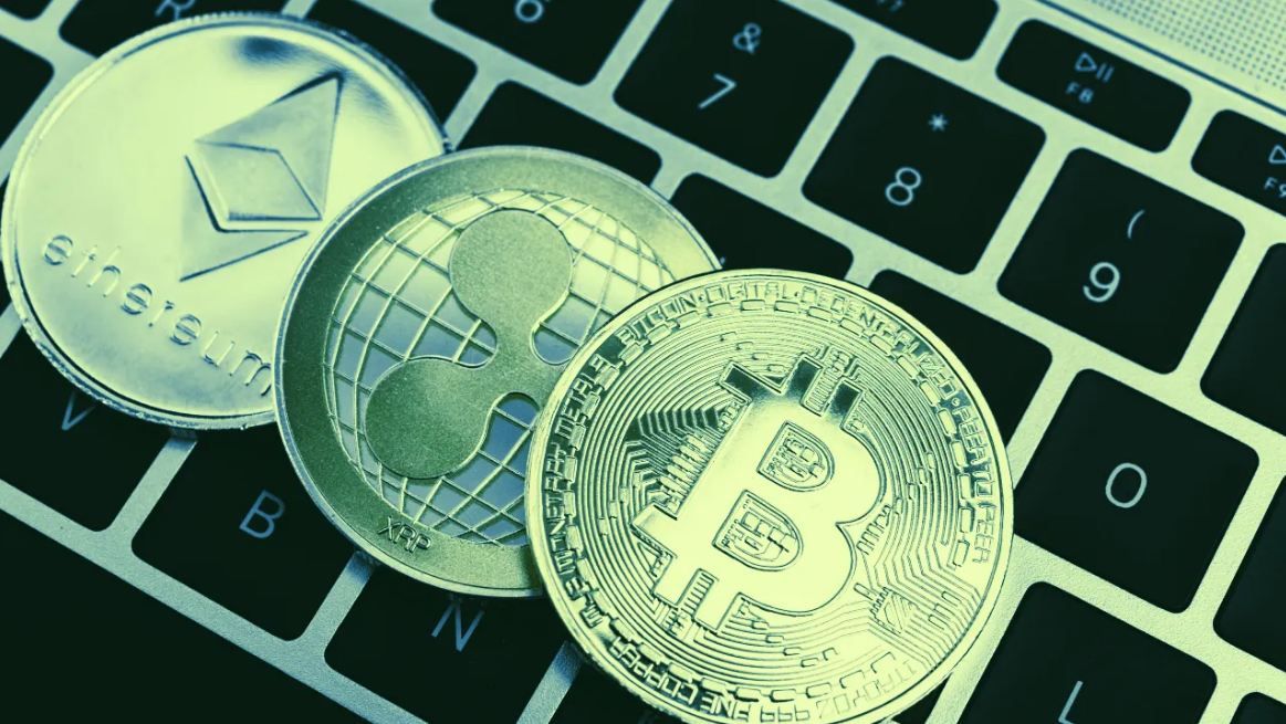 Tiền điện tử hôm nay: Bitcoin, Ethereum, XRP hướng đến sự phục hồi ngắn hạn trong bối cảnh dòng vốn đổ vào các quỹ ETF.