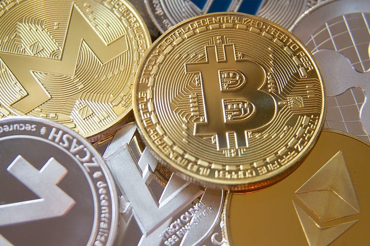 Tiền điện tử hôm nay: Bitcoin, Ethereum và Ripple đối mặt với nguy cơ điều chỉnh mạnh hơn khi áp lực giảm giá gia tăng.