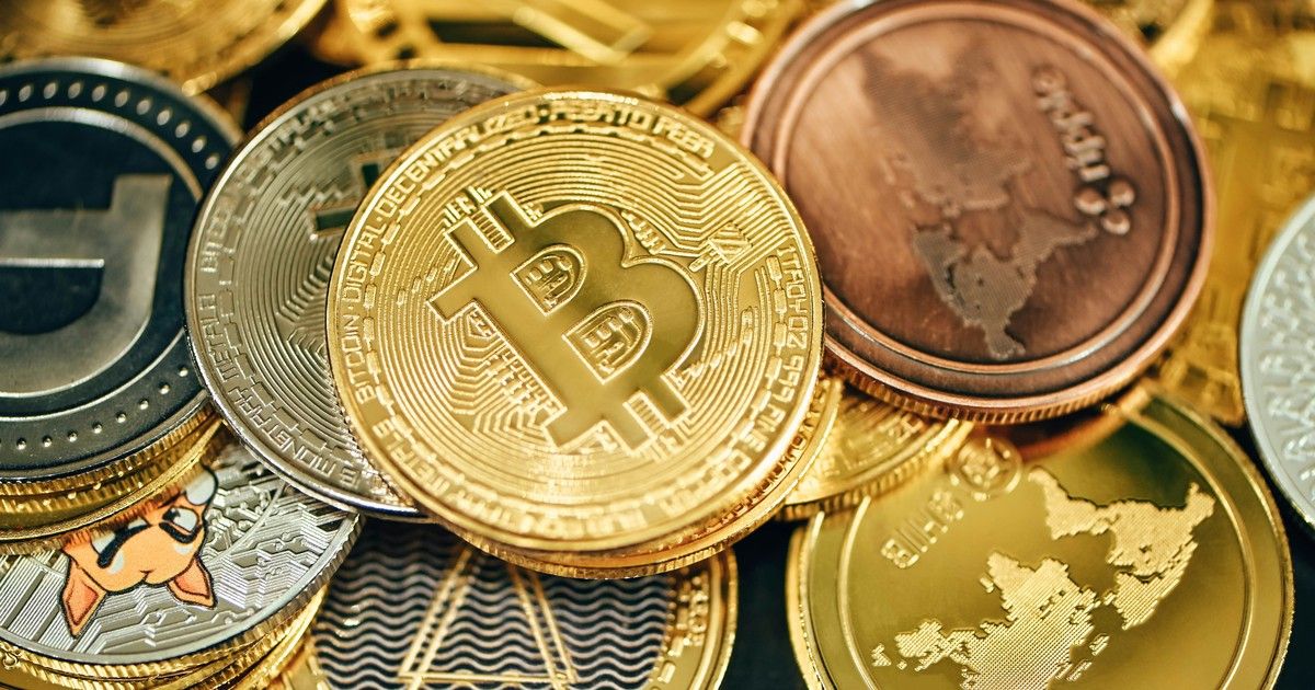 Tiền điện tử hôm nay: Bitcoin và Ethereum tăng giá trong khi XRP tiếp tục giảm giá